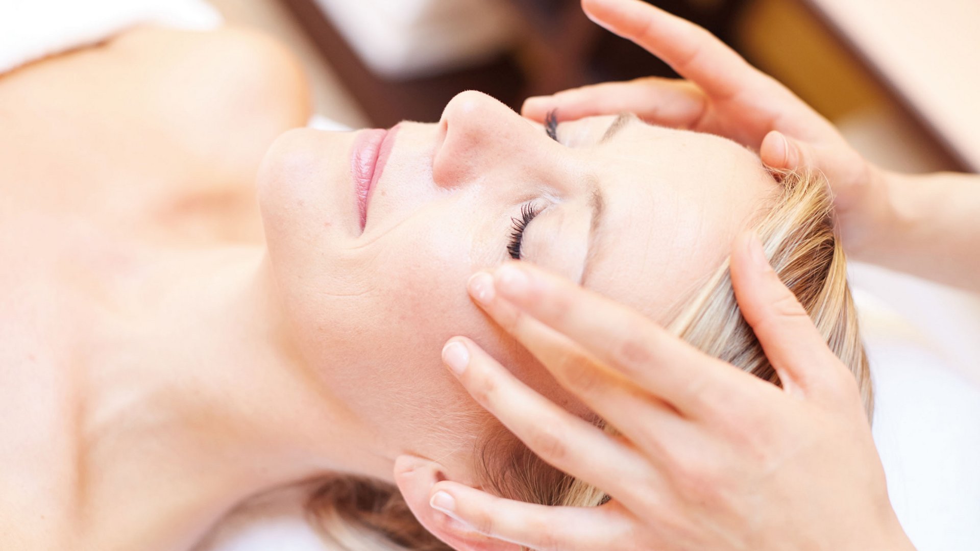 Gesichtsmassage